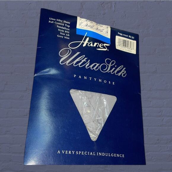 Hanes Accessories - Hanes Ultra Silk Gray Mist Control Top Pantyhose Sandalfoot AB Hosiery Stockings